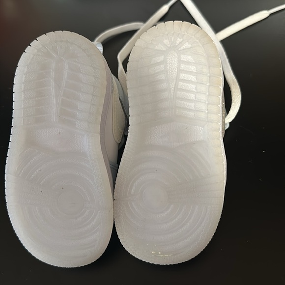 Nike toddler shoes - Picture 5 of 5